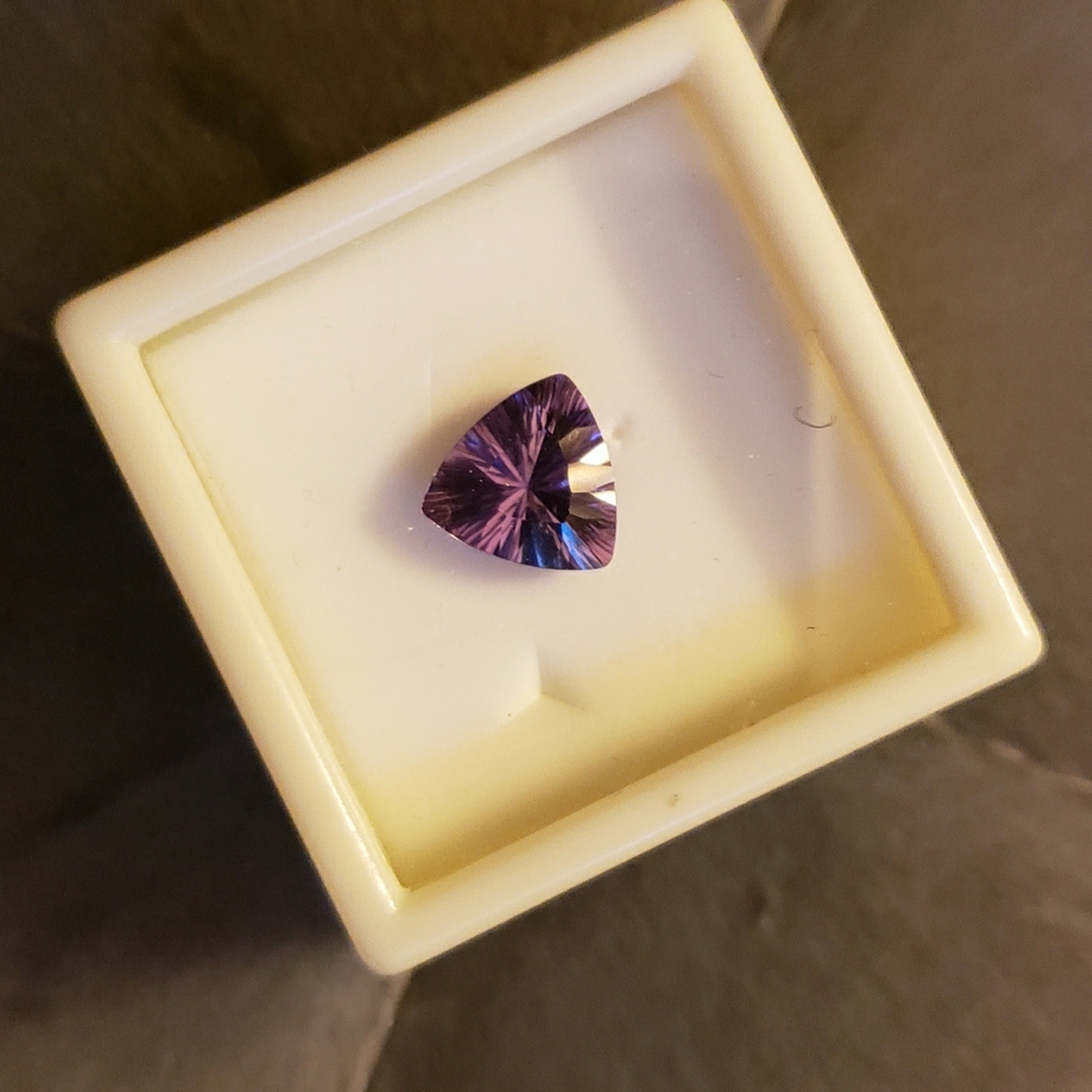 Natural purple Amythis stone  1.50 ct